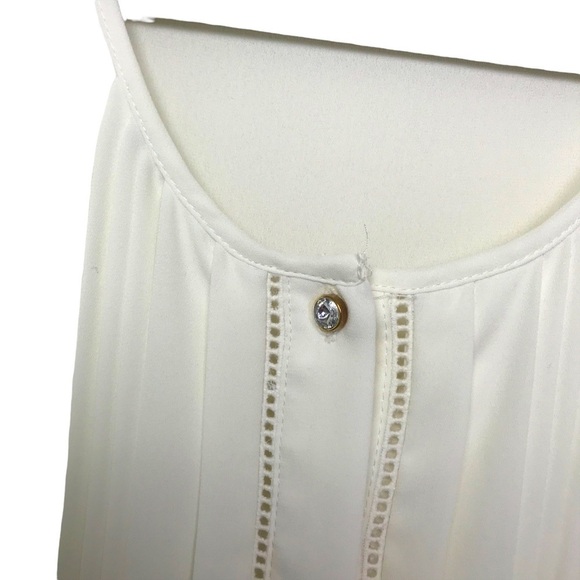 Dana Buchman Ivory Long Sleeve collarless Button Up Blouse Size 4 - Picture 7 of 10